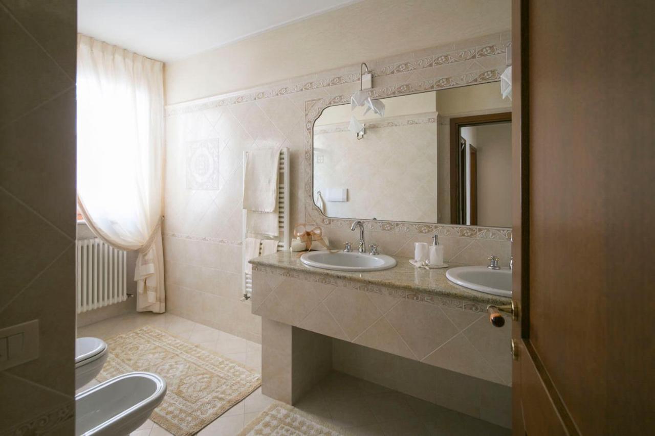 La Casa Di Pimpi Bed & Breakfast Desenzano del Garda Ngoại thất bức ảnh
