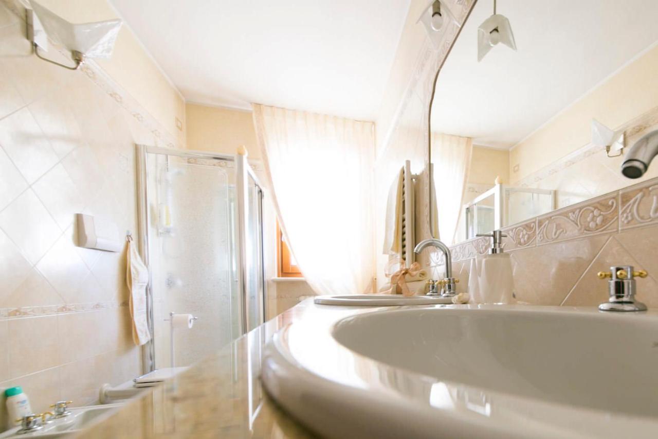 La Casa Di Pimpi Bed & Breakfast Desenzano del Garda Ngoại thất bức ảnh