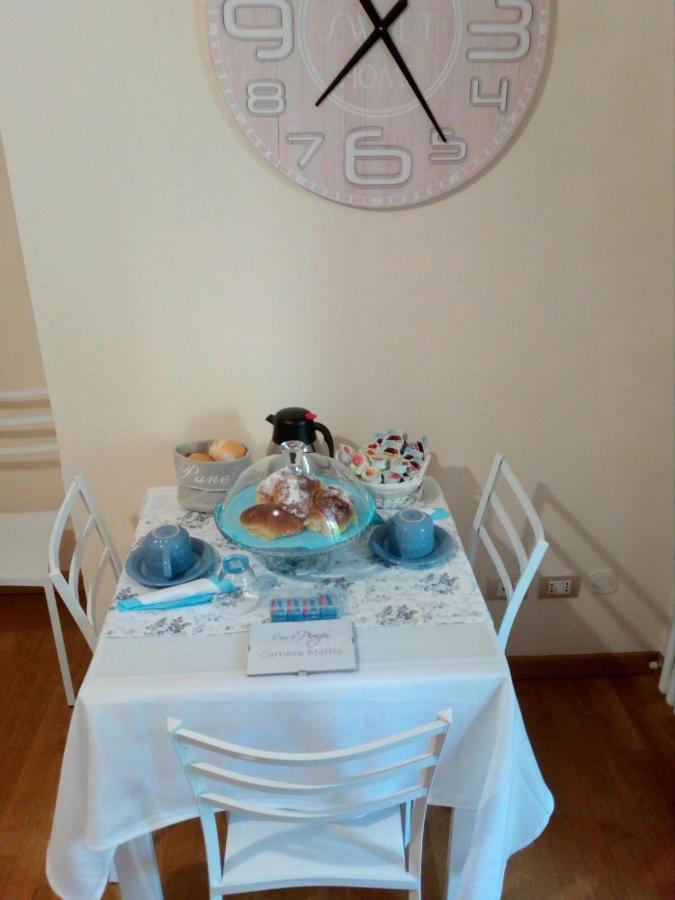 La Casa Di Pimpi Bed & Breakfast Desenzano del Garda Ngoại thất bức ảnh